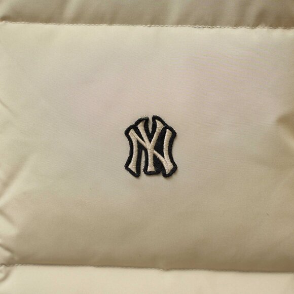 MLB Cream Hoodless Down Jacket - Picture 5 of 8